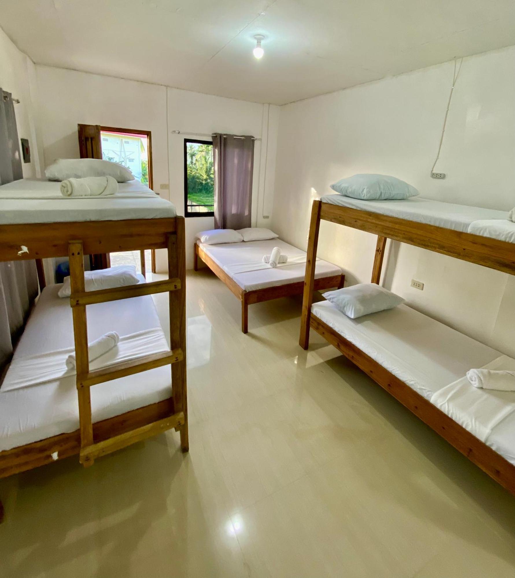 Reddot Guest House 卢纳将军城 外观 照片