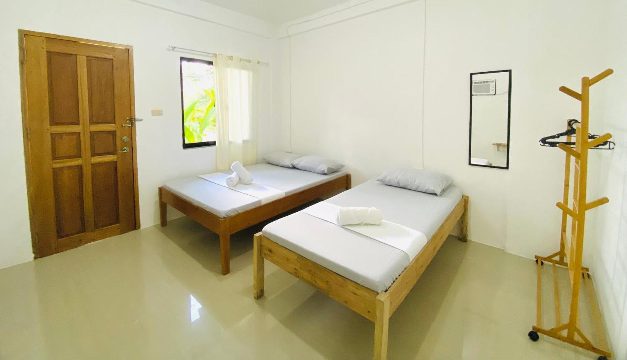 Reddot Guest House 卢纳将军城 外观 照片