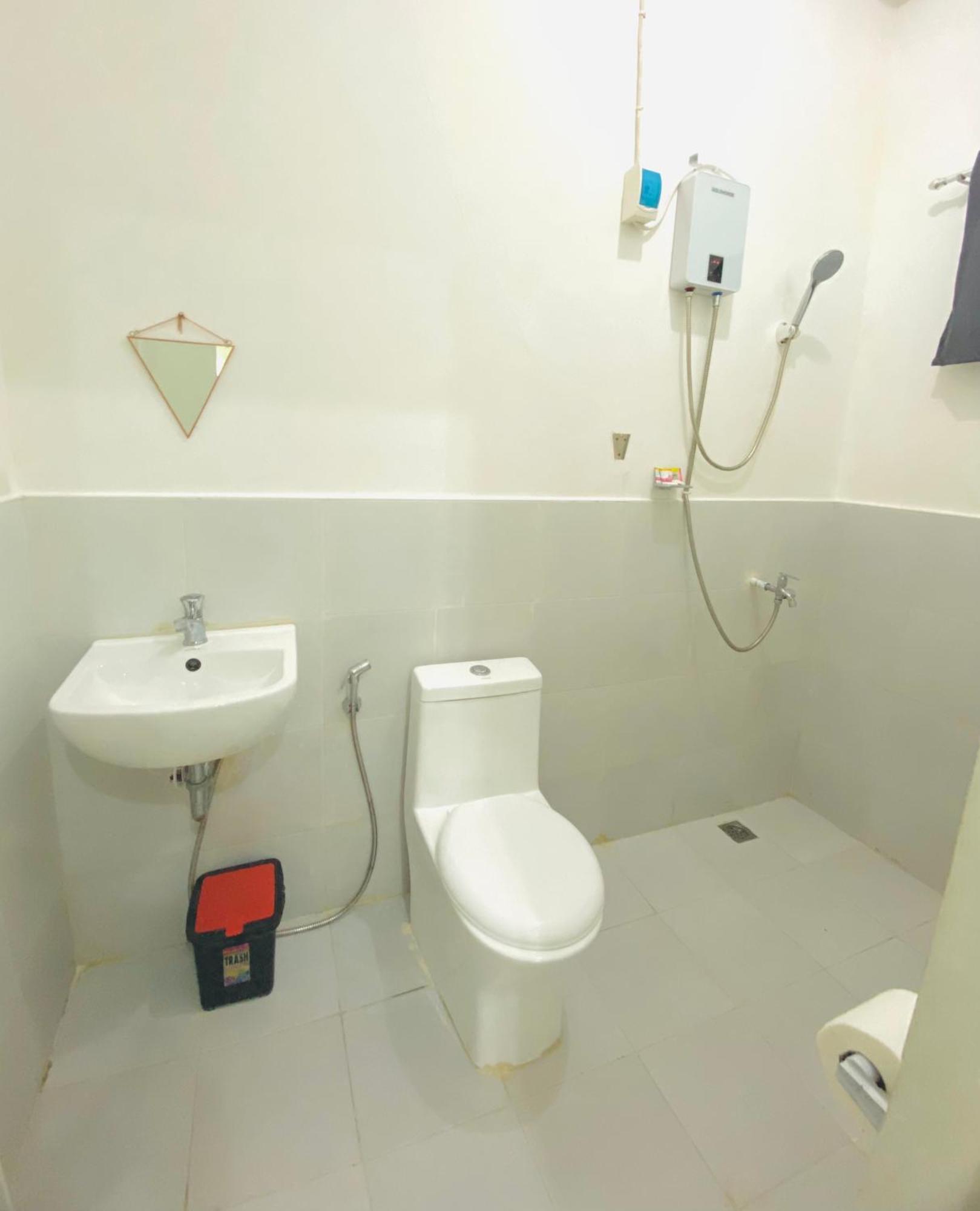 Reddot Guest House 卢纳将军城 外观 照片
