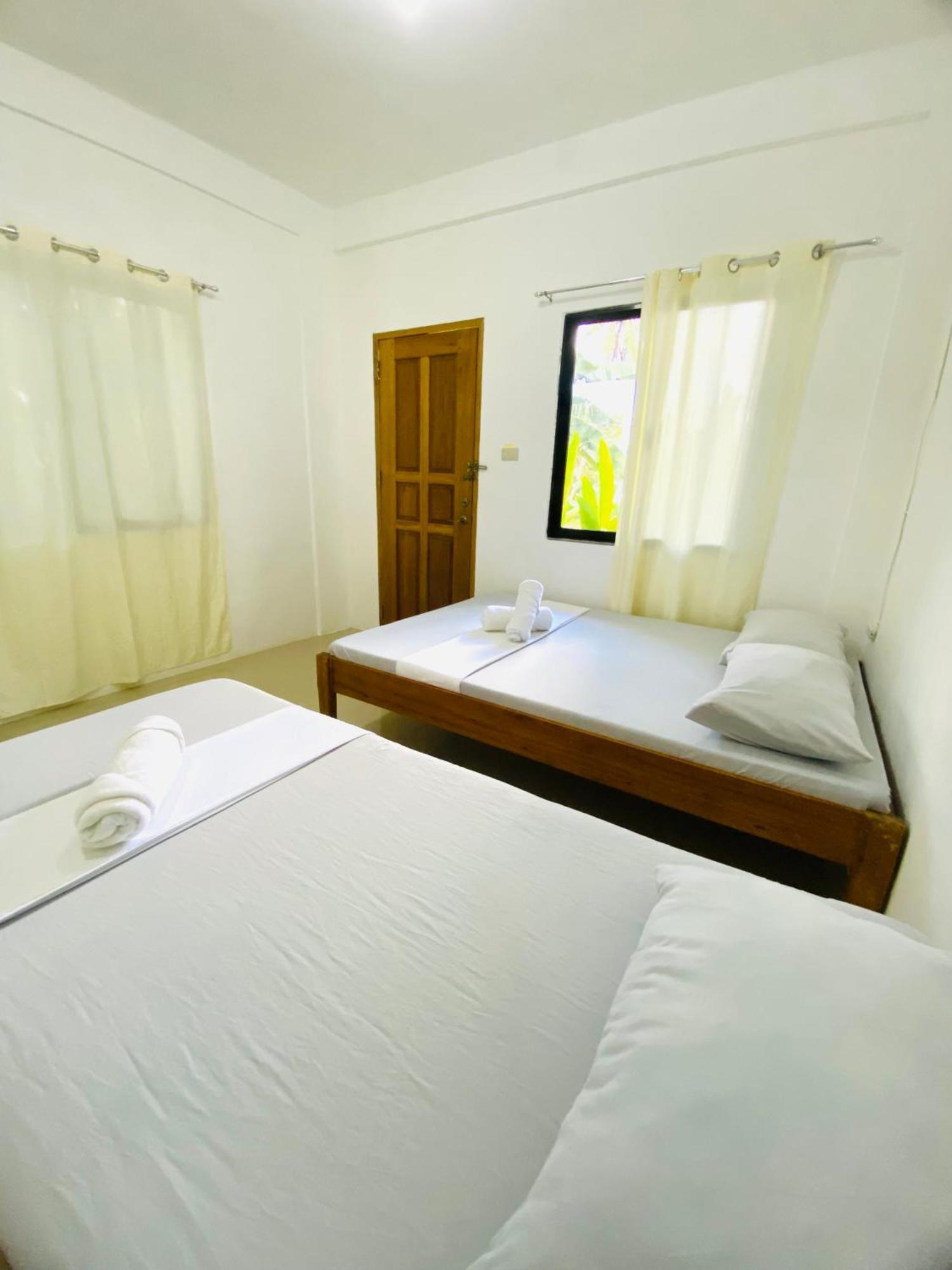 Reddot Guest House 卢纳将军城 外观 照片