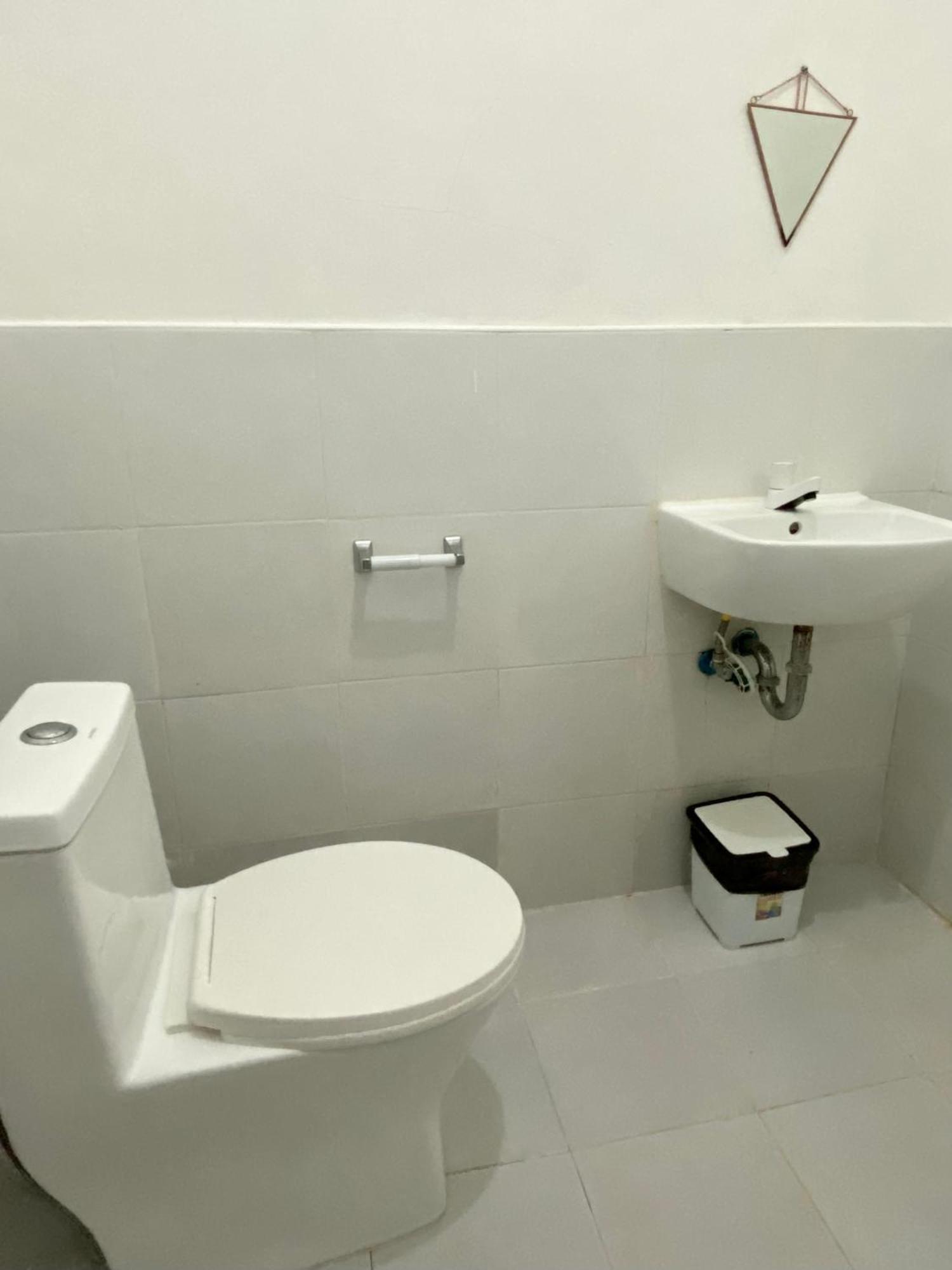 Reddot Guest House 卢纳将军城 外观 照片